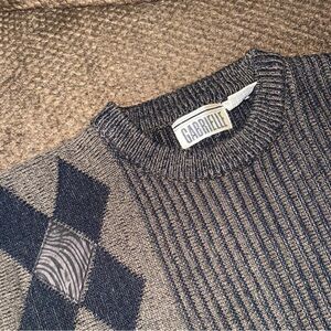Gabrielle Men's Black and Gray Crewneck Sweater